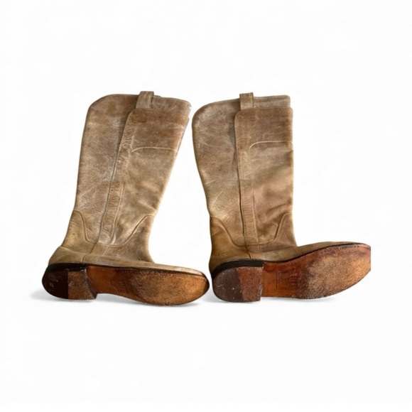 Women's Frye Paige Tall Riding Boots in a distressed tan/brown leather- Size 7 - Picture 5 of 11